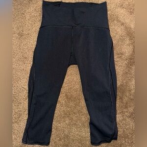 Small Lululemon short leggings